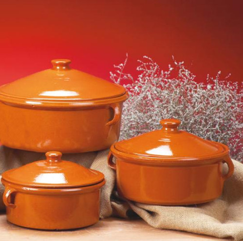 Cocotte de barro clásica de alfarería Corzana